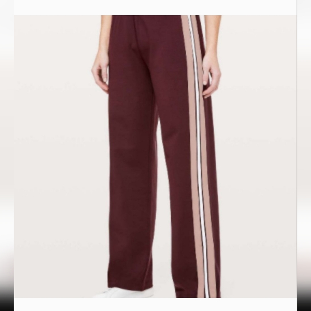 Lululemon NWT cover your tracks pants size 12